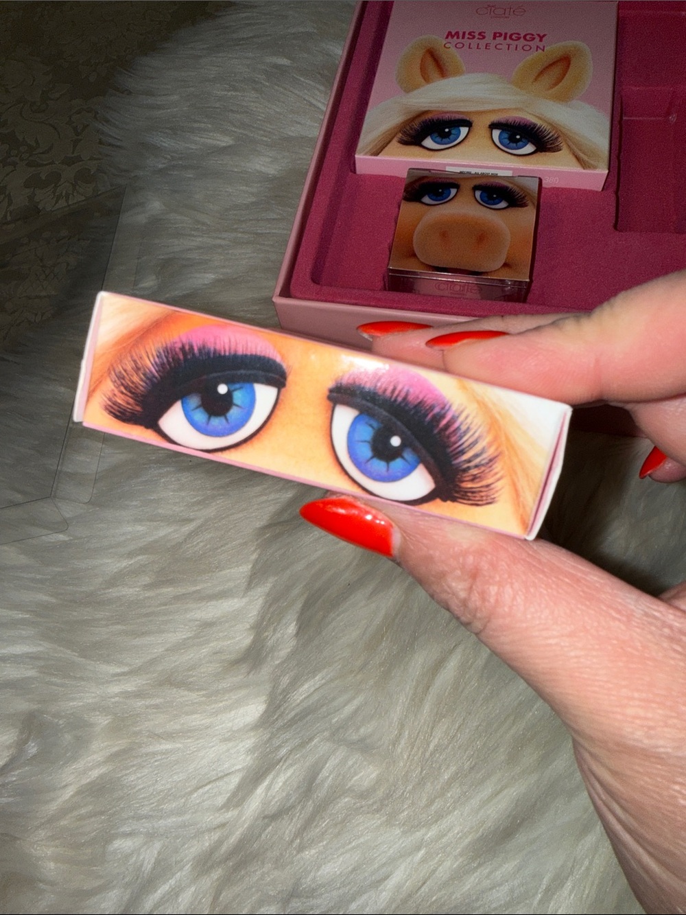 Ciaté NEW Miss Piggy Makeup Set Pink - Picture 9 of 17